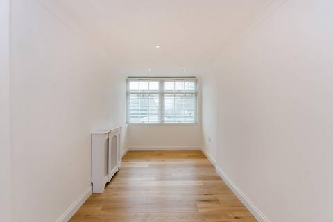 undefined, Savona Close, Wimbledon, London, SW19