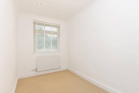 undefined, Savona Close, Wimbledon, London, SW19