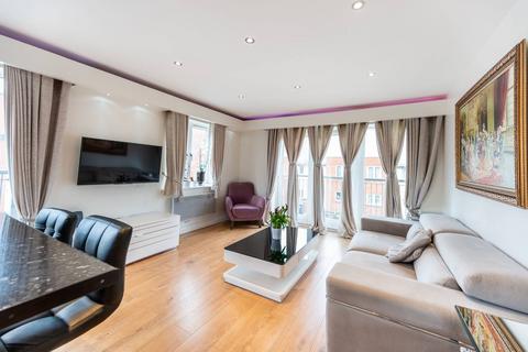 2 bedroom flat to rent, King George Crescent, Wembley, HA0
