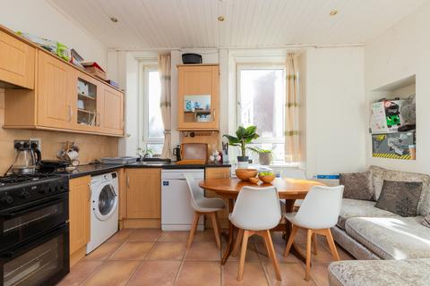 3 bedroom flat for sale, Butterbiggins Road, Glasgow G42
