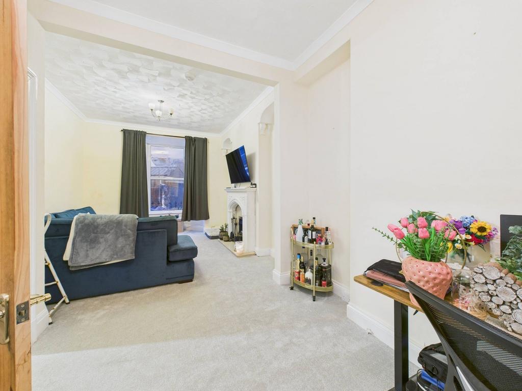 Lounge Dining Room