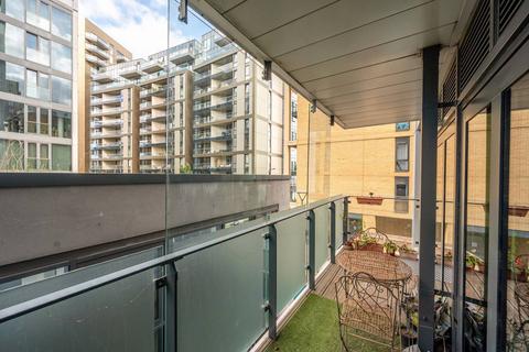 2 bedroom flat to rent, Enterprise Way, Putney, London, SW18
