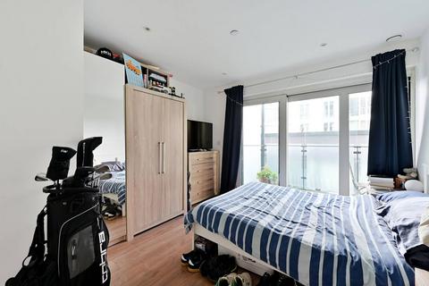 2 bedroom flat to rent, Enterprise Way, Putney, London, SW18