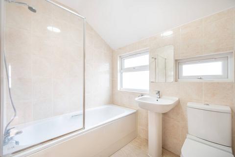 4 bedroom house to rent, Kingsley Avenue, Ealing, London, W13