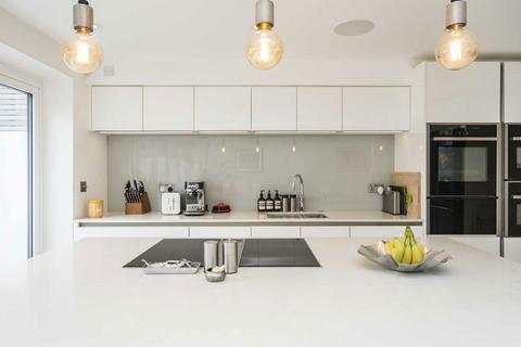 5 bedroom semi-detached house for sale, Sistova Road, London SW12
