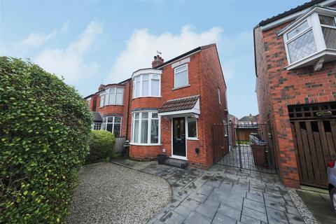 3 bedroom semi-detached house for sale, Silverdale Road, Hull
