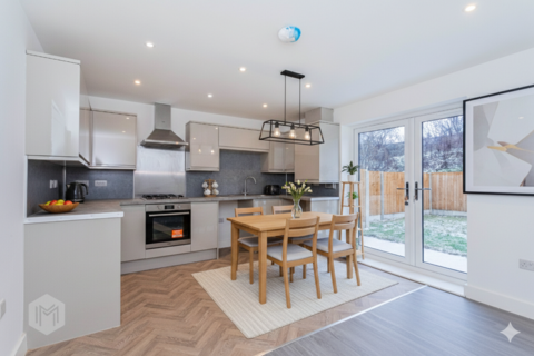 3 bedroom semi-detached house to rent, Abraham Fold, Little Hulton, Manchester, Greater Manchester, M38 9QA