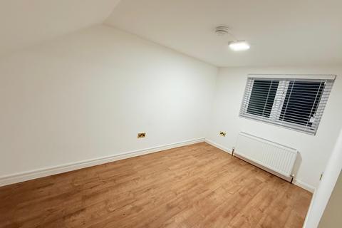 undefined, Bushway, Dagenham RM8