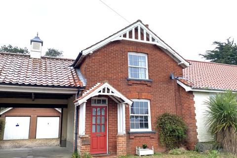 2 bedroom cottage for sale, Cromer Road, West Runton NR27