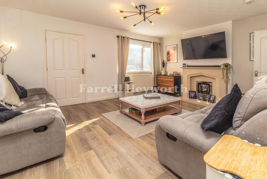 Lounge image 2