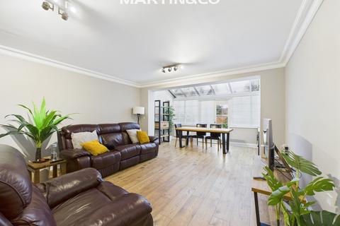 undefined, Brackendale Close