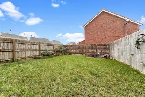 undefined, Cloverfield Place, Middlebeck, Newark