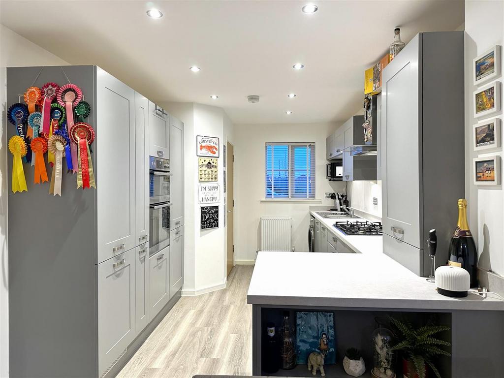 Kitchen 270