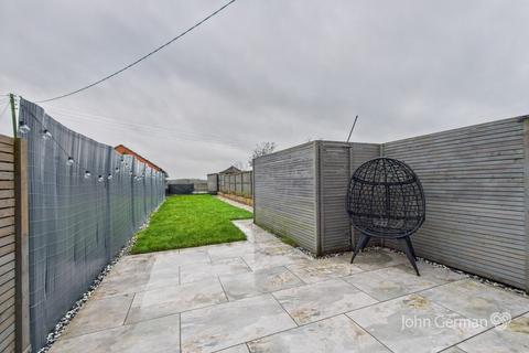 3 bedroom terraced house for sale, Derby Road, Doveridge