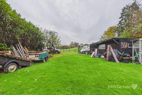 2 bedroom detached bungalow for sale, Tutbury Road, Burton-on-Trent