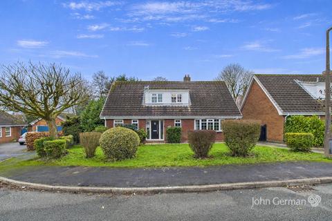 4 bedroom detached house for sale, Fallowfield Drive, Barton-under-Needwood