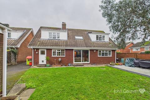 4 bedroom detached house for sale, Fallowfield Drive, Barton-under-Needwood