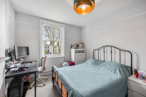 2 bedroom flat to rent, Walcot Gardens, 136 Kennington Road, London