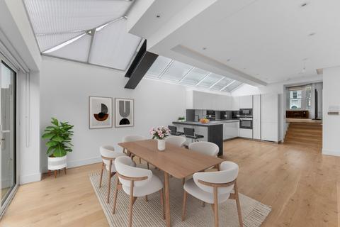 4 bedroom house for sale, Tonsley Hill, London