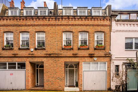 undefined, Adam and Eve Mews, London