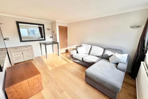 2 bedroom apartment for sale, Henley Drive, Camberley GU16