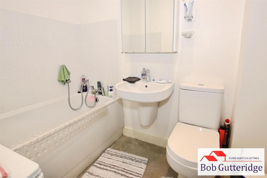 First floor family bathroom