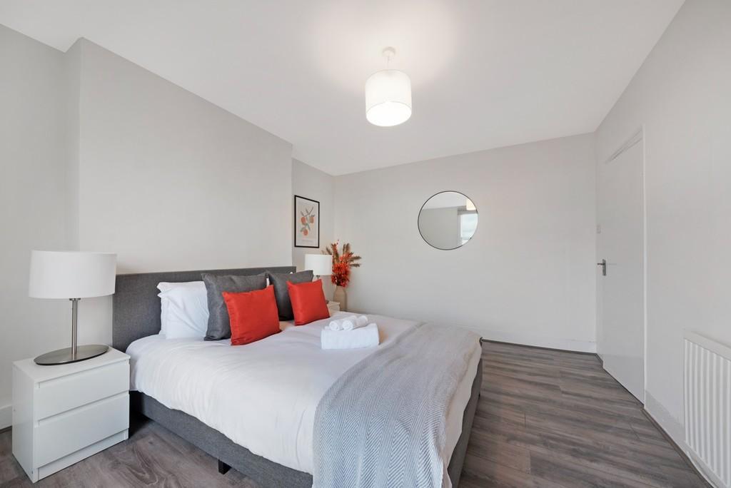 Archway road 9