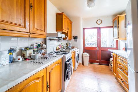4 bedroom end of terrace house for sale, Warner Road, Crouch End N8