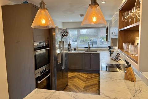 undefined, Chatfield Road, Cuckfield
