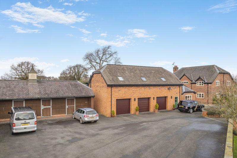 Annexe &amp; Stables