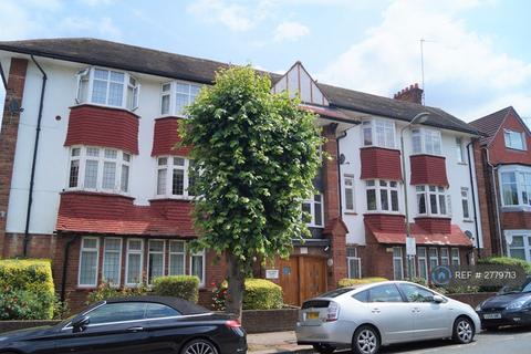 3 bedroom flat to rent, Golders Court, London, NW11