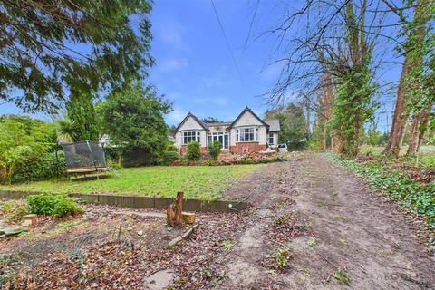 3 bedroom detached bungalow for sale, Highfield Drive, Burton-On-Trent DE15