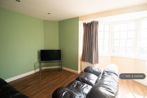 4 bedroom flat to rent, Victoria Avenue, Leicester, LE2