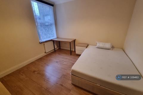 2 bedroom flat to rent, Perth Road, London, N22