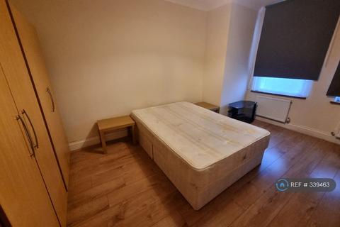 2 bedroom flat to rent, Perth Road, London, N22