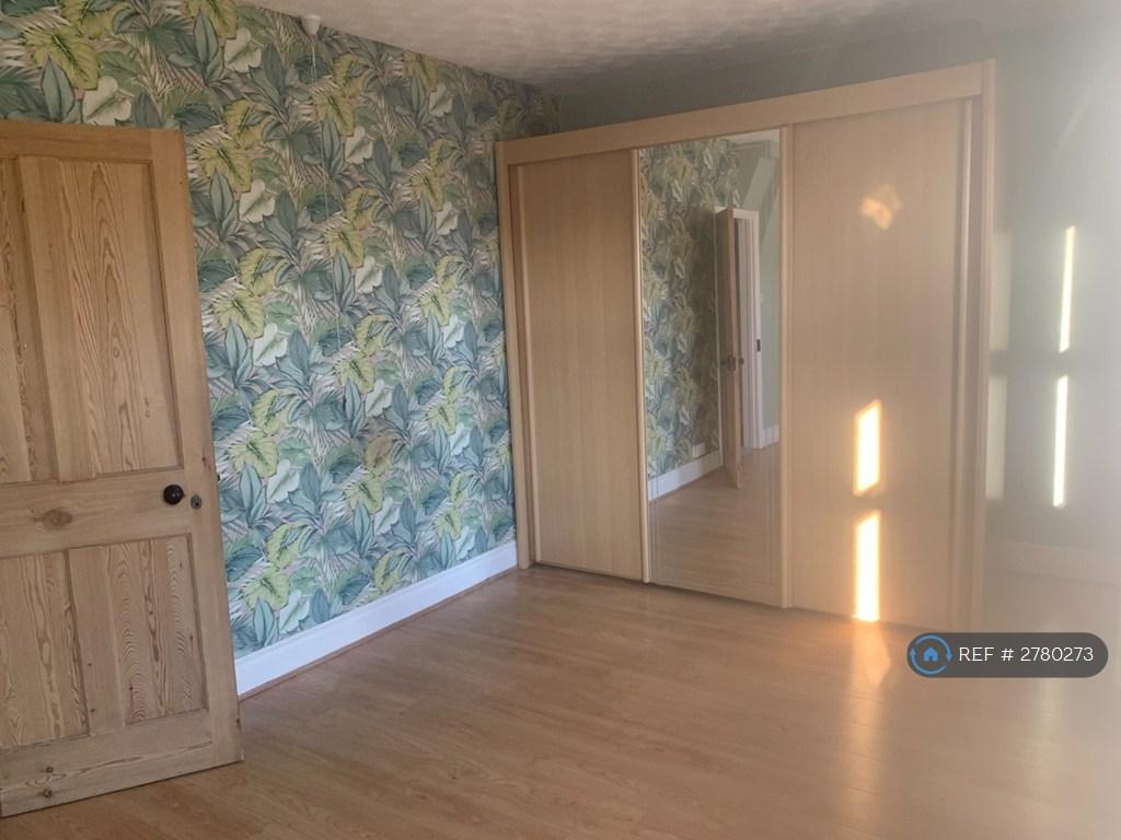 Front Bedroom 9'8 x 16'2