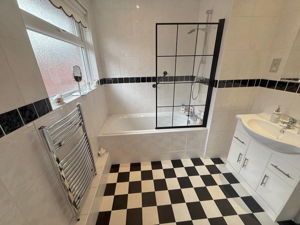 6 Fircroft Cres Bath2