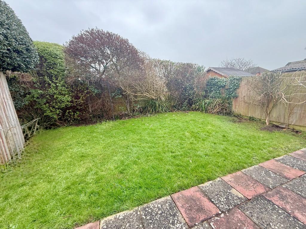 6 Fircroft Cres Garden1