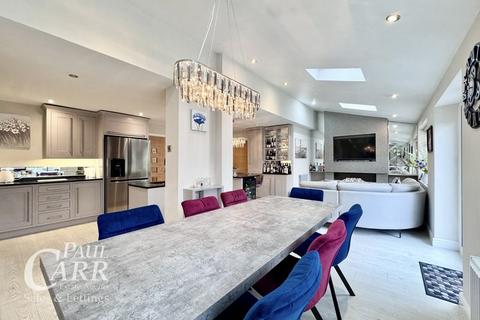 4 bedroom detached house for sale, Buckton Close, Four Oaks, Sutton Coldfield, B75 5TF