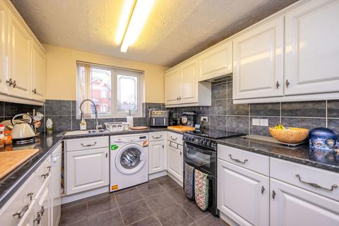 3 bedroom detached house for sale, Kenilworth Crescent, Bloxwich, Walsall