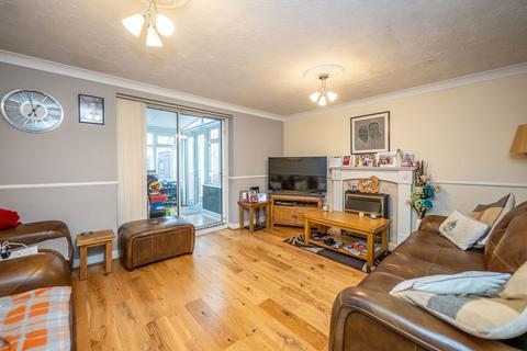 3 bedroom detached house for sale, Kenilworth Crescent, Bloxwich, Walsall