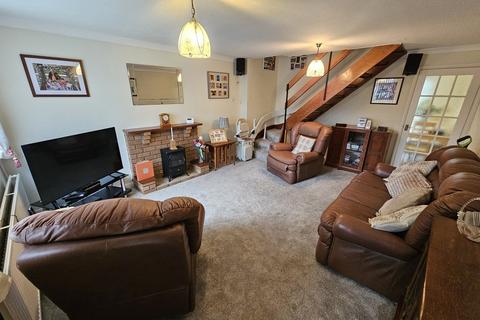 2 bedroom semi-detached house for sale, Cherwell Avenue, Heywood, OL10 4SY