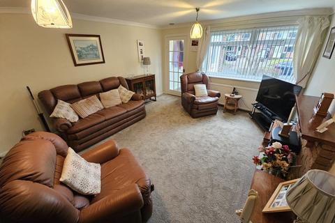 2 bedroom semi-detached house for sale, Cherwell Avenue, Heywood, OL10 4SY
