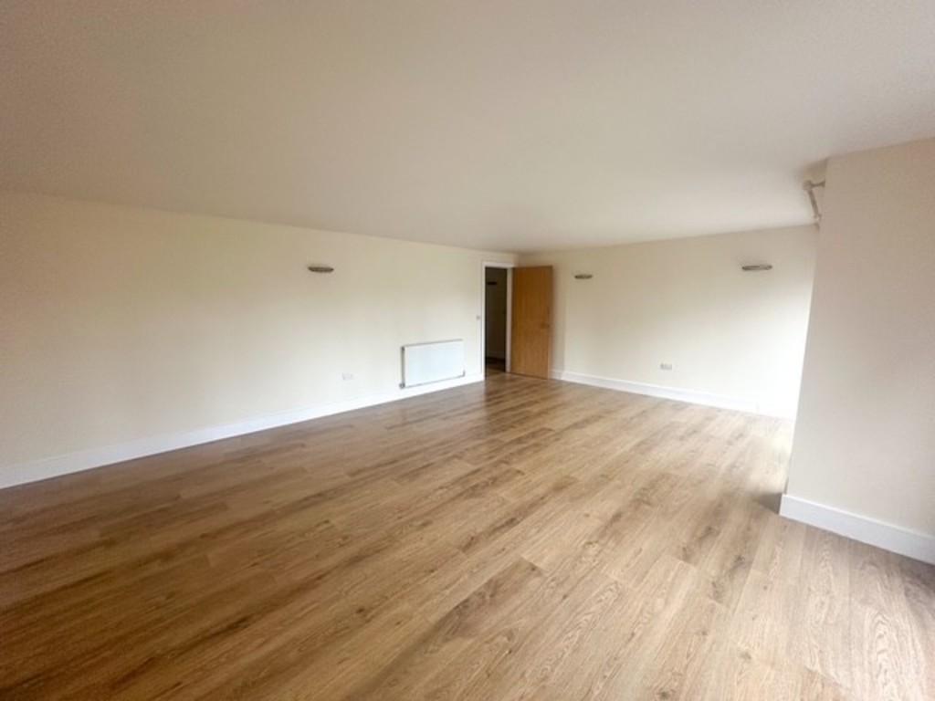 Living Area 2