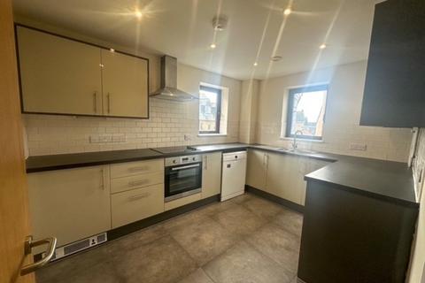 2 bedroom flat to rent, High Street, Longstanton CB24