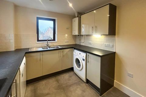 2 bedroom flat to rent, High Street, Longstanton CB24