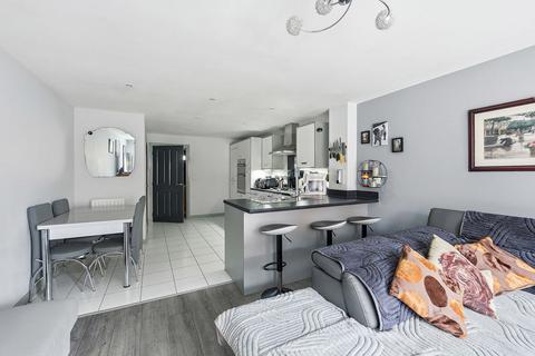 4 bedroom townhouse for sale, Maureen Campbell Drive, Wychwood Village, Weston