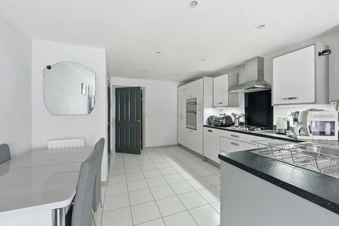 4 bedroom townhouse for sale, Maureen Campbell Drive, Wychwood Village, Weston