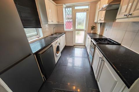 3 bedroom semi-detached house for sale, Tangmere Gardens, Northolt