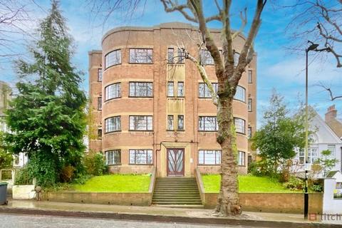 1 bedroom flat for sale, North Hill, London